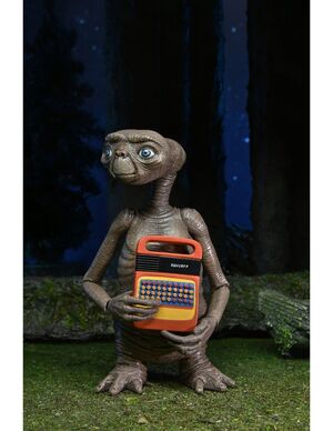 ULTIMATE E.T. 40 ANIVERSARIO FIG 12 CM E.T. EL EXT